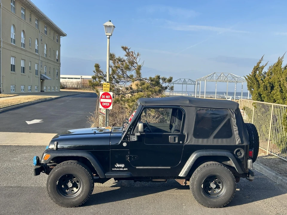 2006 Jeep TJ Wrangler - Image 17 of 31