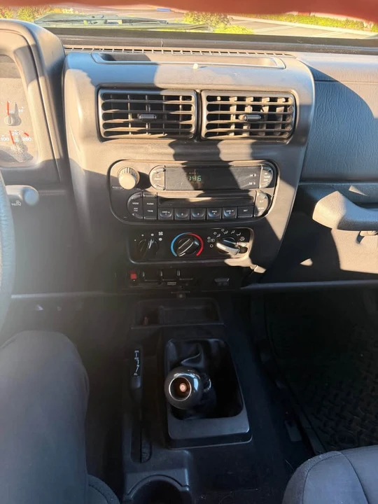 2006 Jeep TJ Wrangler - Image 11 of 14