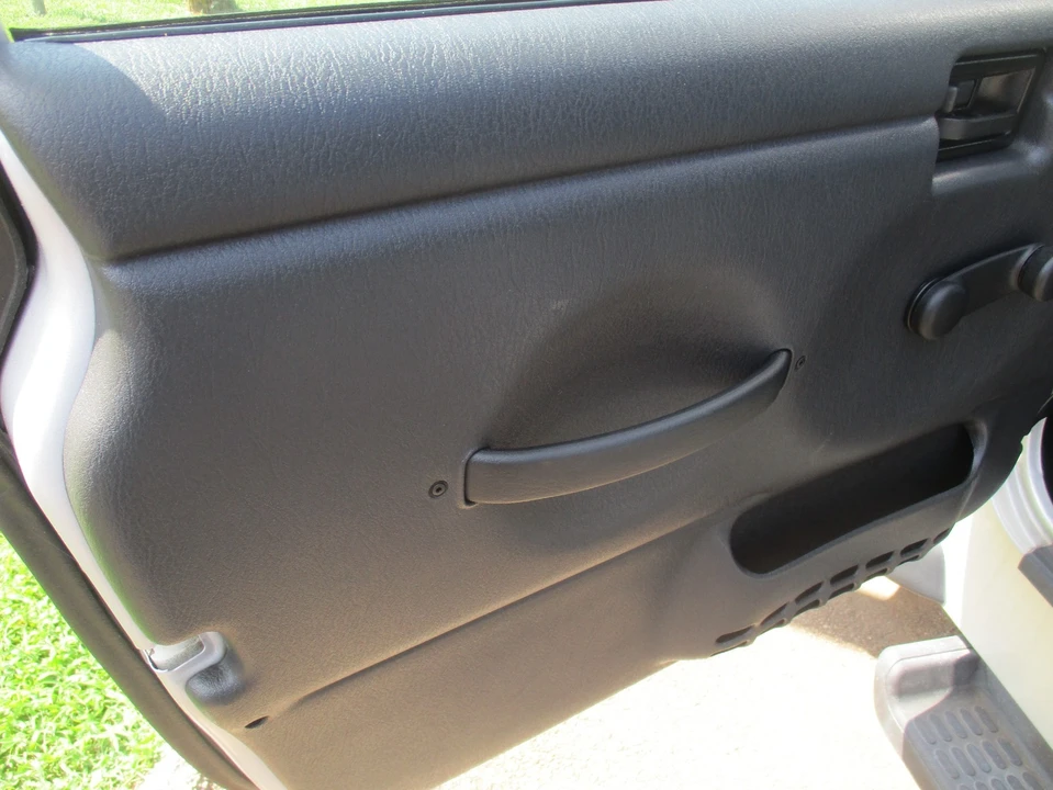 2006 Jeep TJ Wrangler - Image 11 of 16