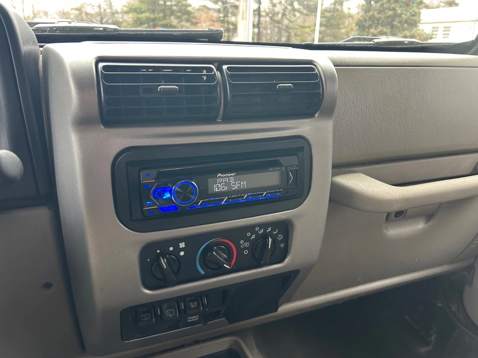 2006 Jeep TJ Wrangler - Image 17 of 21