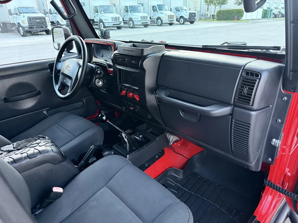 2006 Jeep TJ Wrangler - Image 17 of 31
