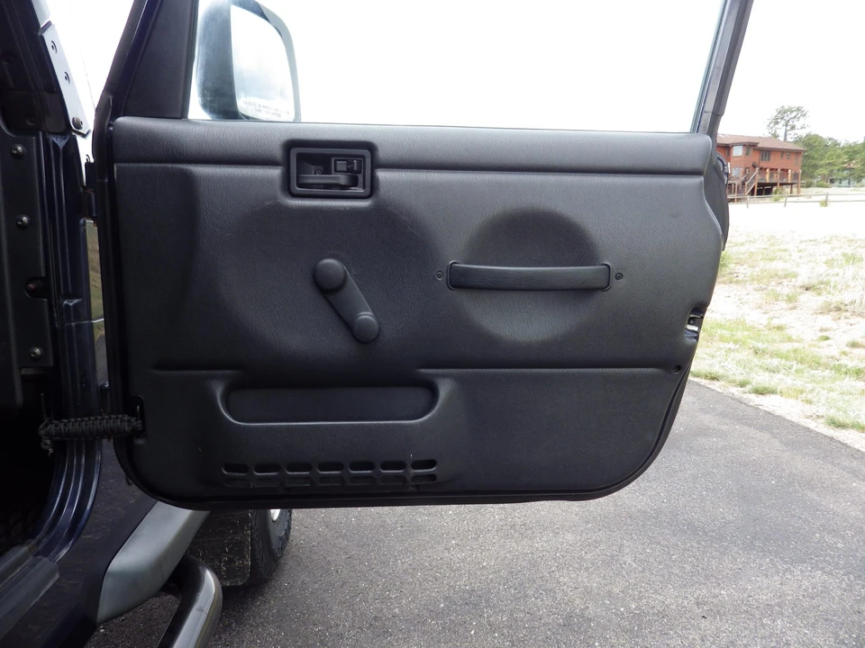 2006 Jeep TJ Wrangler - Image 28 of 31