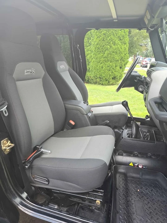 2006 Jeep TJ Wrangler - Image 17 of 19