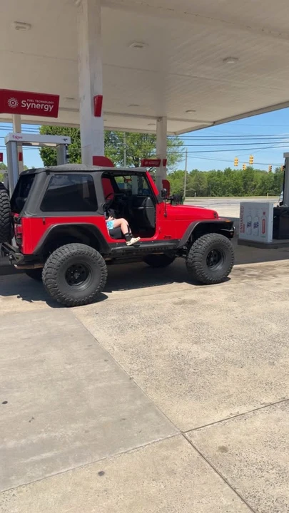 2006 Jeep TJ Wrangler - Image 2 of 11