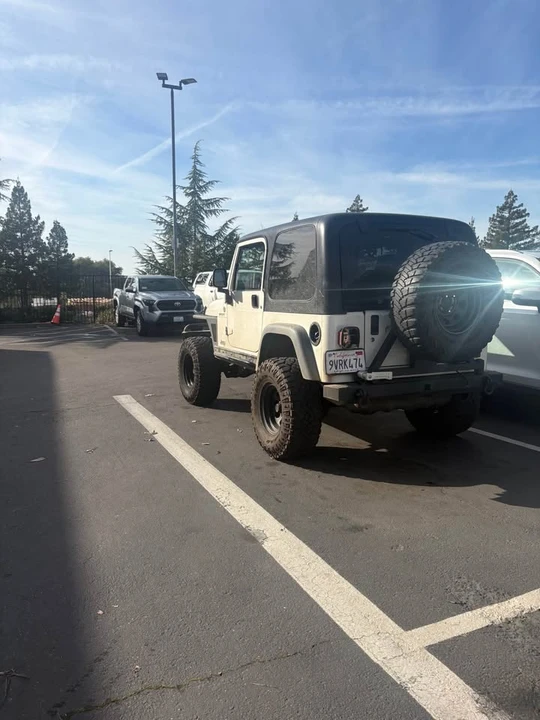 2006 Jeep TJ Wrangler - Image 3 of 4