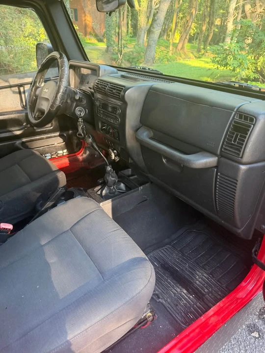 2006 Jeep TJ Wrangler - Image 11 of 14