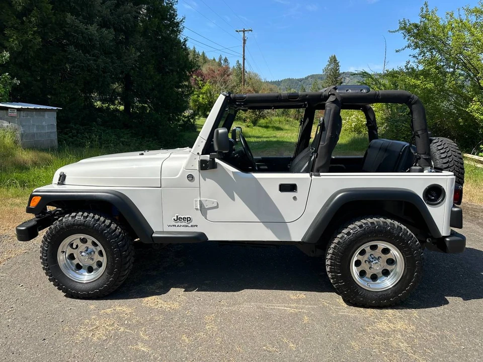 2006 Jeep TJ Wrangler - Image 2 of 12