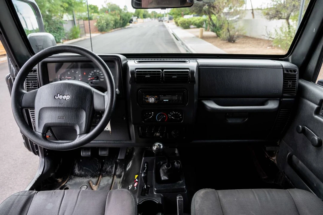 2006 Jeep TJ Wrangler - Image 17 of 18