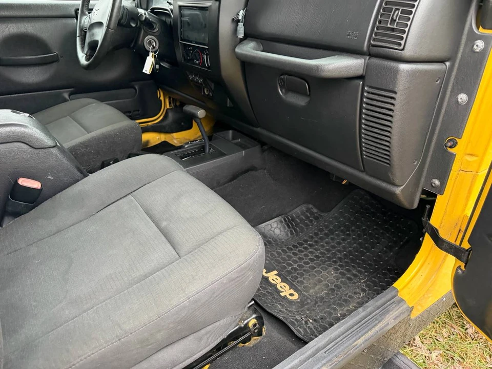 2006 Jeep TJ Wrangler - Image 11 of 16