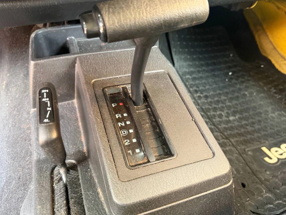 2006 Jeep TJ Wrangler - Image 14 of 16