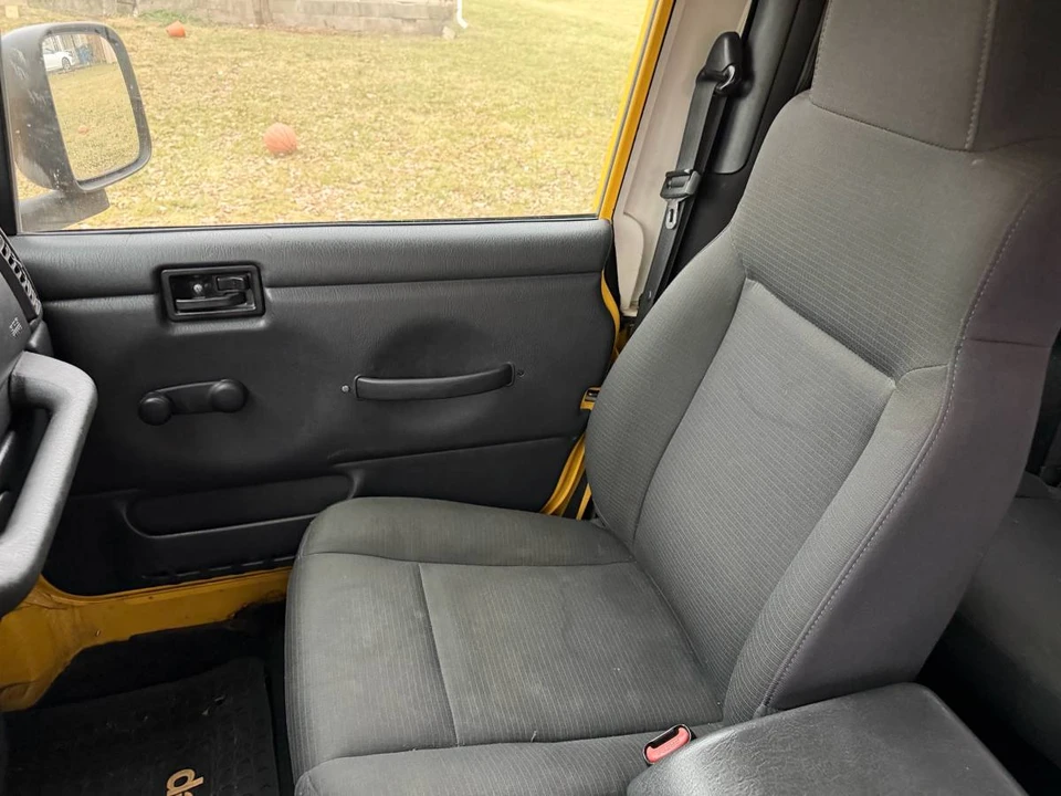 2006 Jeep TJ Wrangler - Image 15 of 16