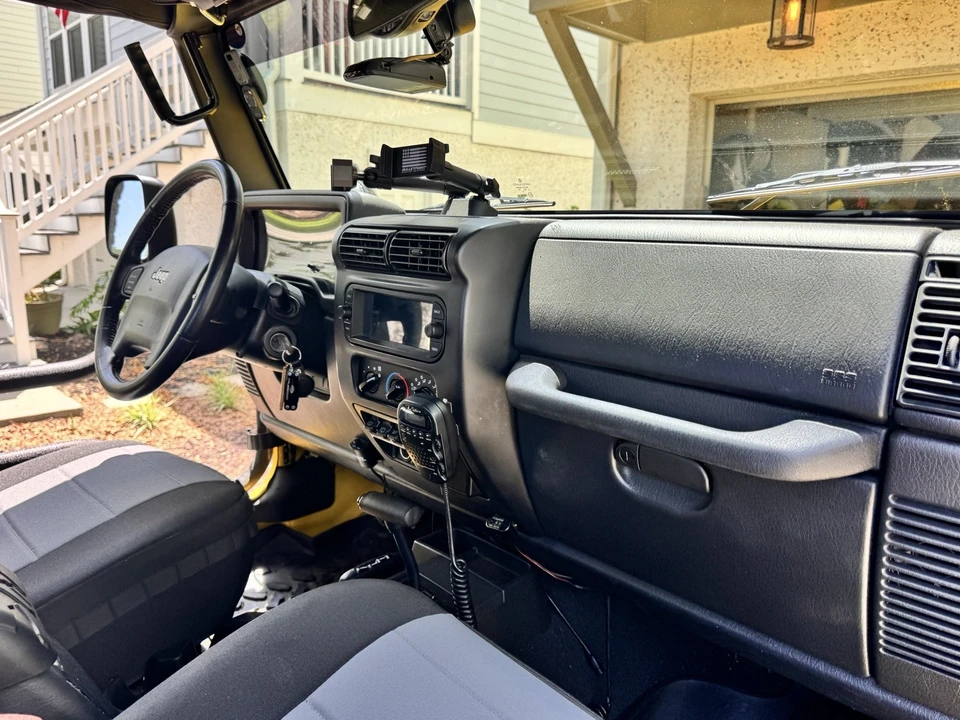 2006 Jeep TJ Wrangler - Image 10 of 17
