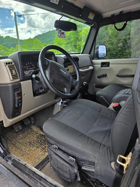 2006 Jeep TJ Wrangler - Image 5 of 11