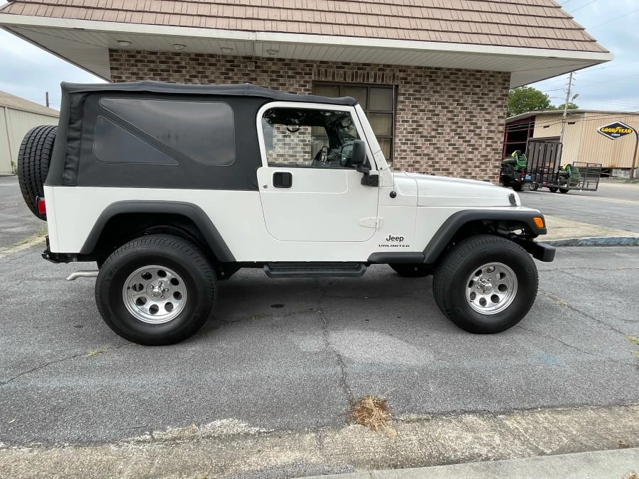 2006 Jeep TJ Wrangler - Image 2 of 4