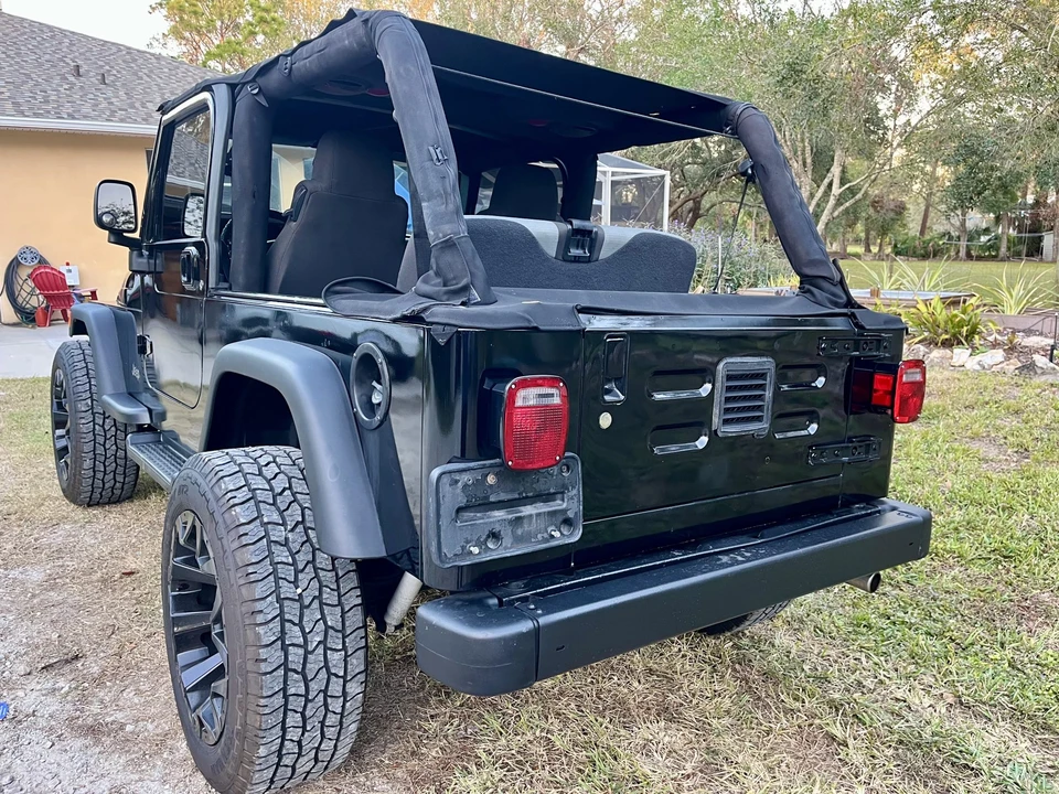2006 Jeep TJ Wrangler - Image 30 of 31