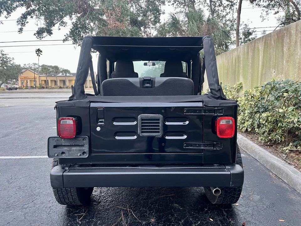 2006 Jeep TJ Wrangler - Image 17 of 31