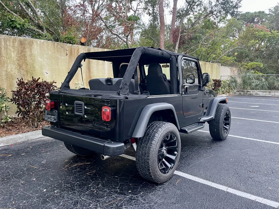 2006 Jeep TJ Wrangler - Image 19 of 31