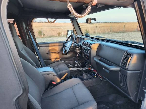 2006 Jeep TJ Wrangler - Image 10 of 14