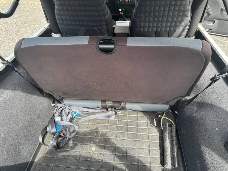 2006 Jeep TJ Wrangler - Image 12 of 13