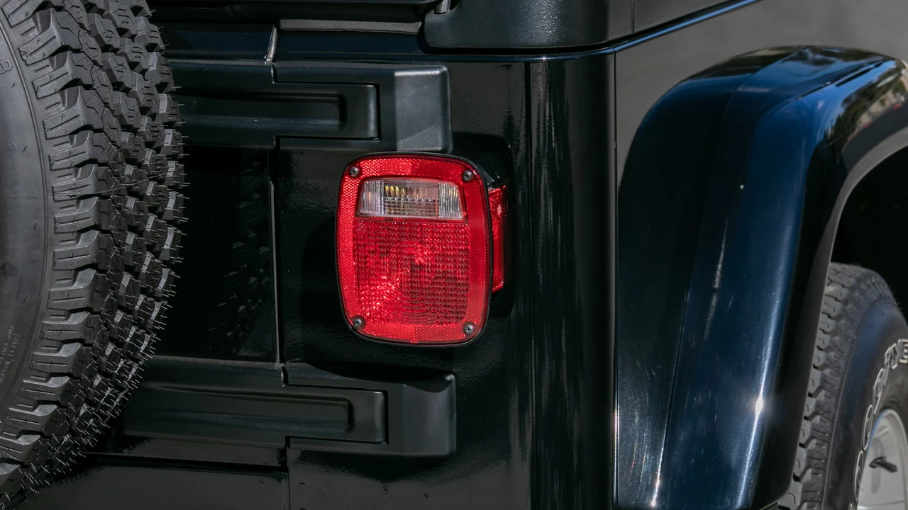 2006 Jeep TJ Wrangler - Image 11 of 19