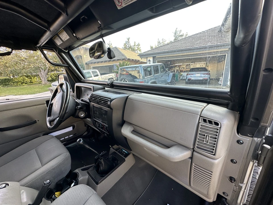 2006 Jeep TJ Wrangler - Image 28 of 31