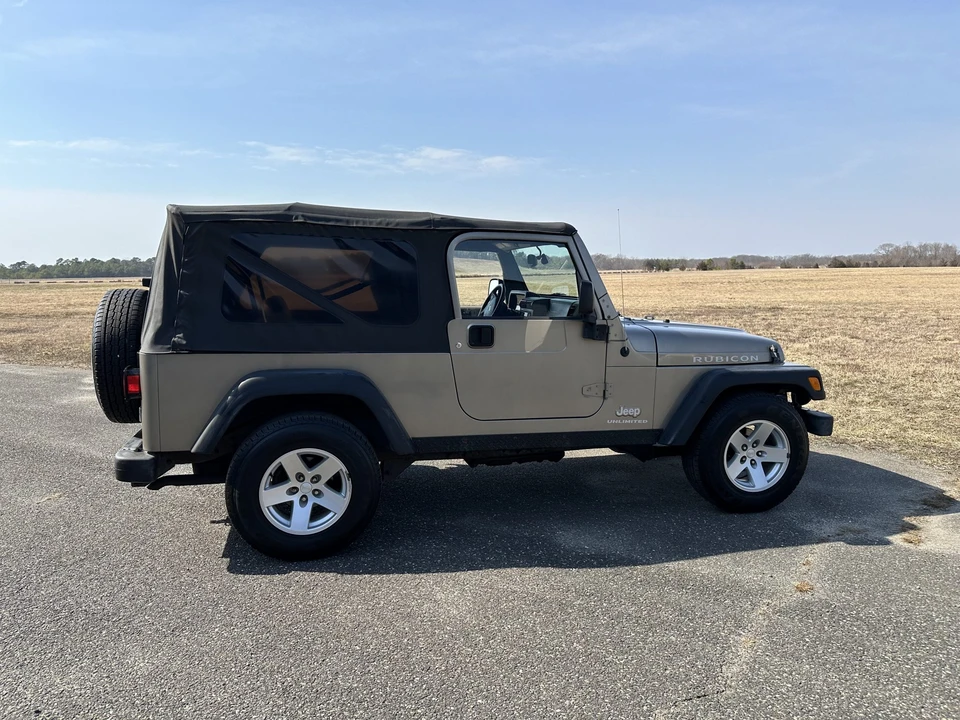 2006 Jeep TJ Wrangler - Image 18 of 31
