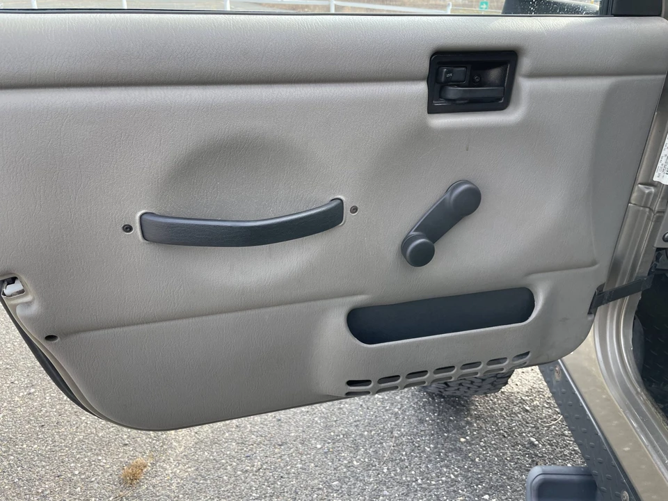 2006 Jeep TJ Wrangler - Image 27 of 31