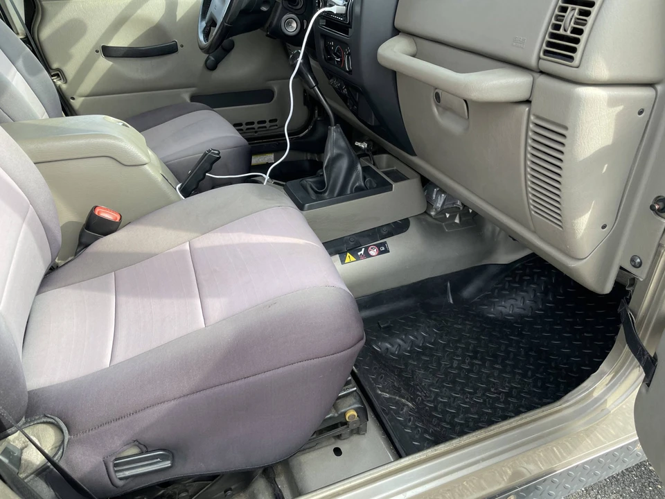 2006 Jeep TJ Wrangler - Image 29 of 31