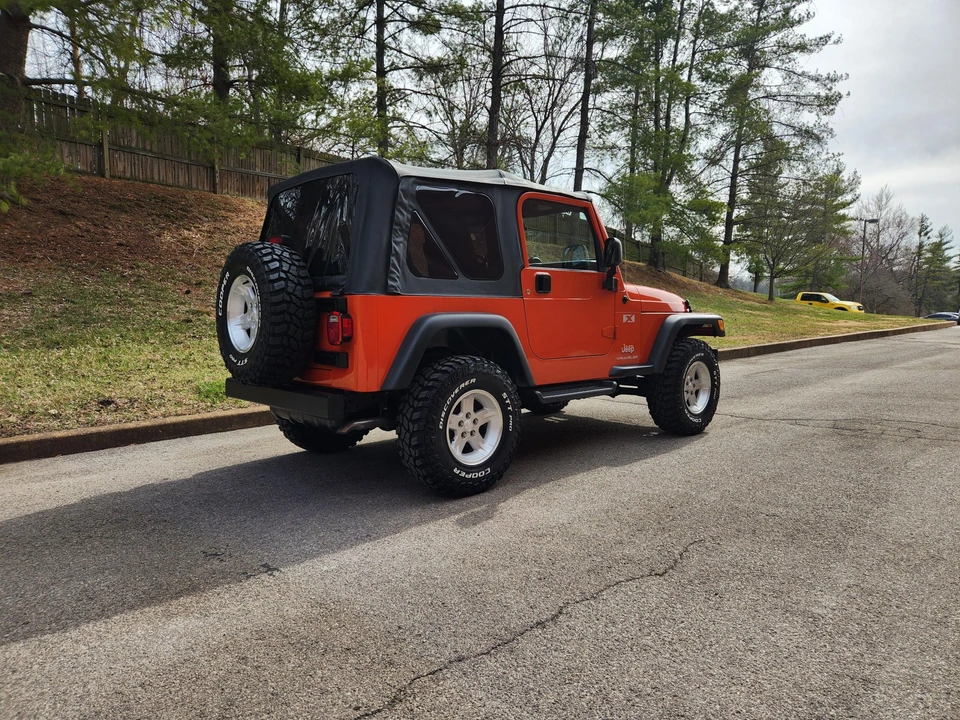 2006 Jeep TJ Wrangler - Image 18 of 31