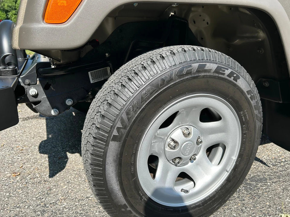 2006 Jeep TJ Wrangler - Image 18 of 31