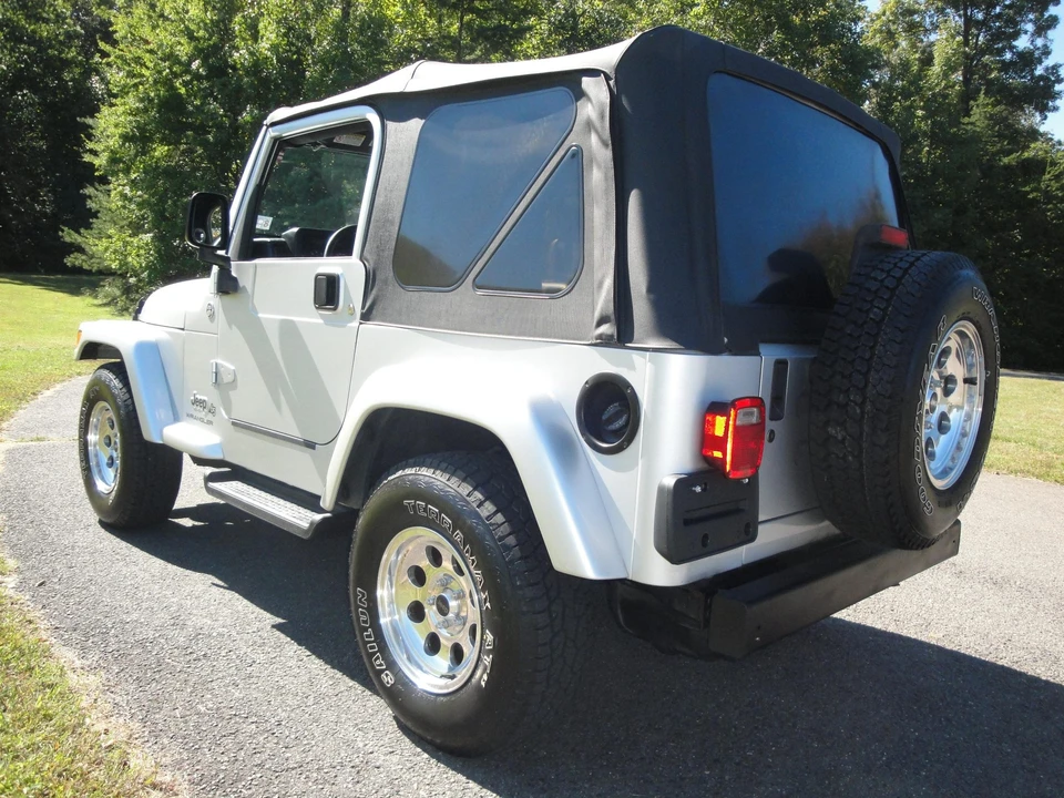 2006 Jeep TJ Wrangler - Image 22 of 31