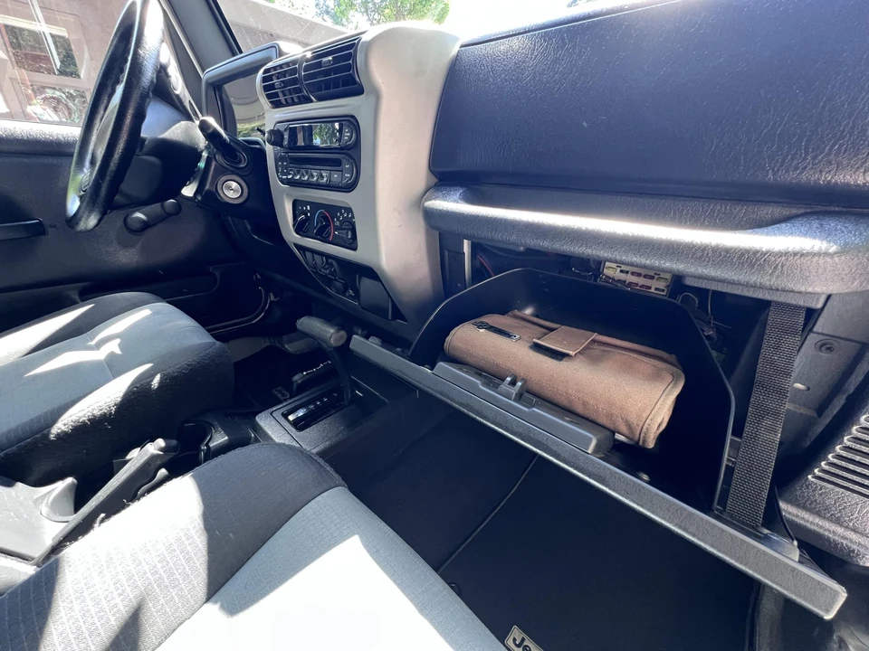 2006 Jeep TJ Wrangler - Image 24 of 31
