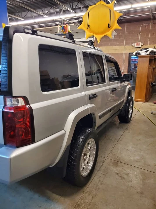 2006 Jeep Commander - Image 4 of 13