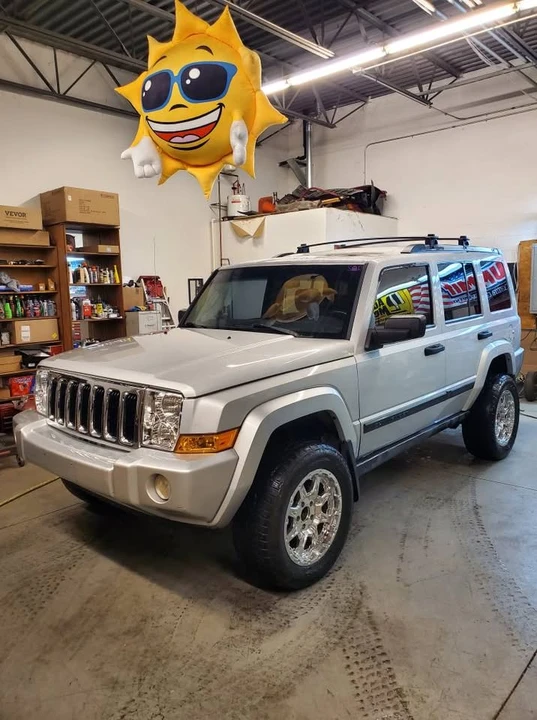 2006 Jeep Commander - Image 13 of 13
