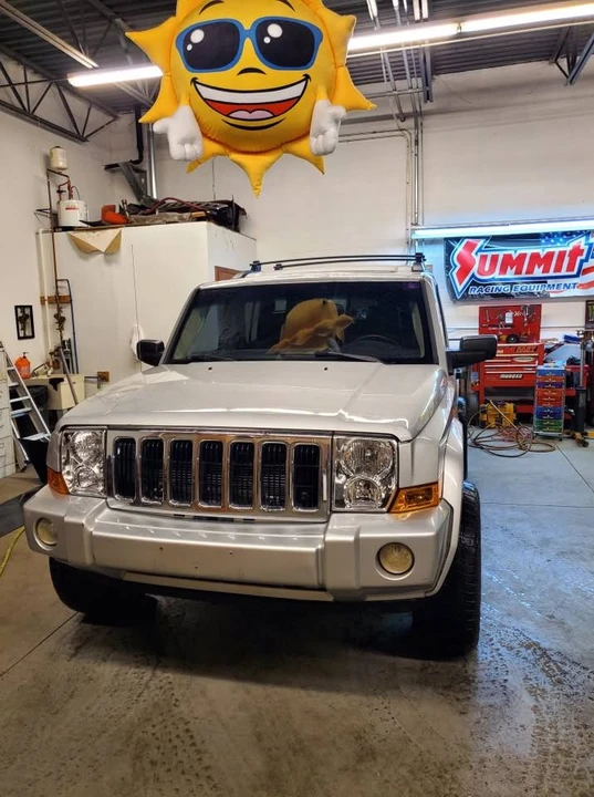 2006 Jeep Commander - Image 9 of 13