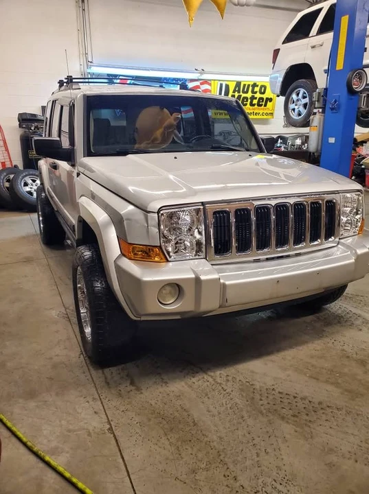 2006 Jeep Commander - Image 5 of 13