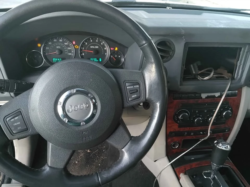 2006 Jeep Commander - Image 5 of 11