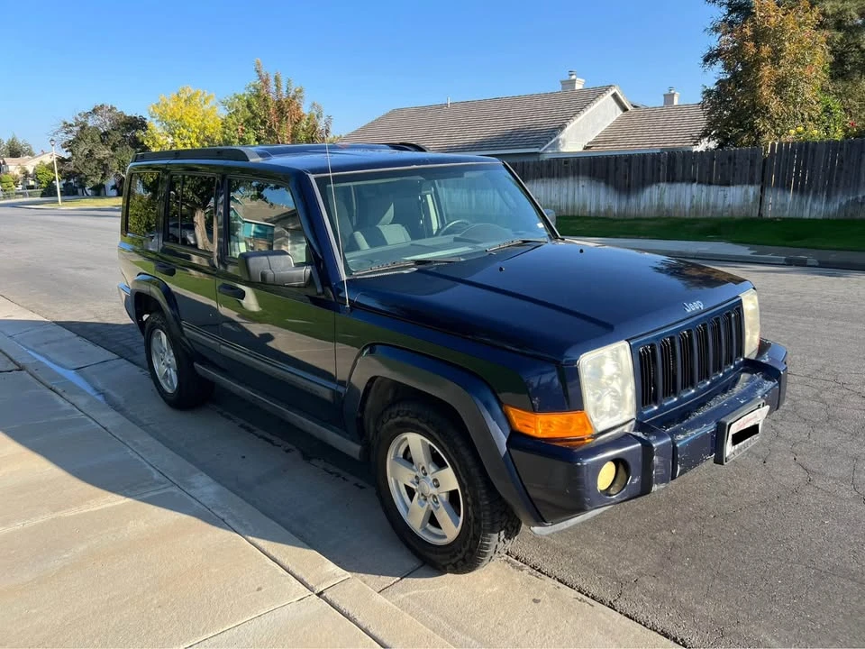 2006 Jeep Commander - Image 2 of 8