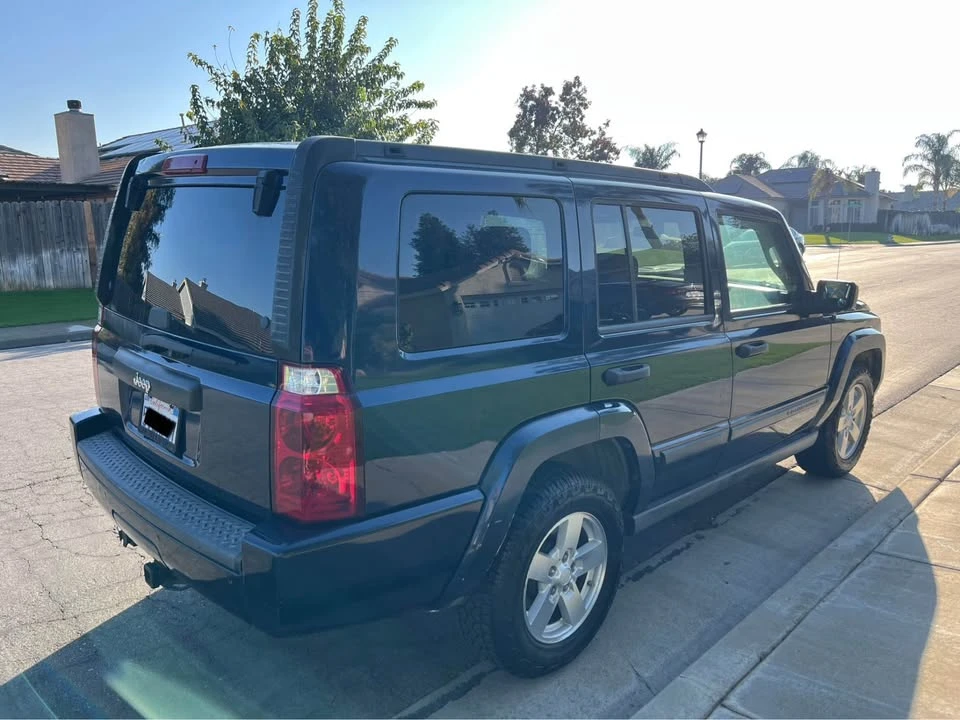 2006 Jeep Commander - Image 3 of 8