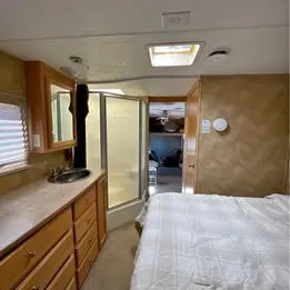2006 Keystone Raptor 5th Wheel Toy Hauler
