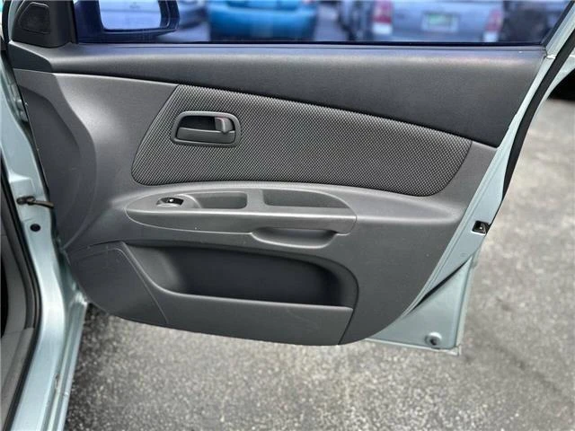 2006 Kia Rio - Image 17 of 21