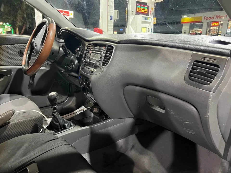 2006 Kia Rio - Image 11 of 14