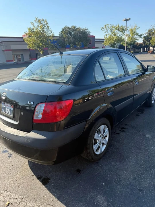 2006 Kia Rio - Image 9 of 10