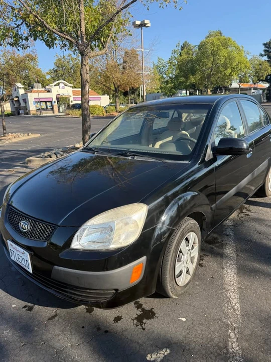 2006 Kia Rio - Image 8 of 10