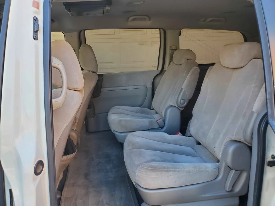 2006 Kia Carnival - Image 3 of 10
