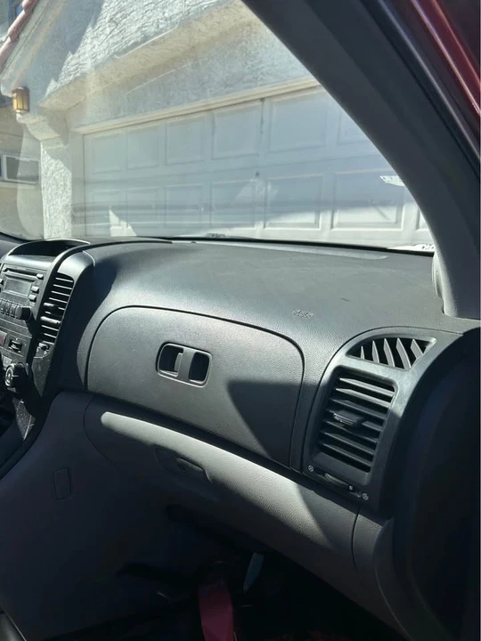 2006 Kia Carnival - Image 8 of 8