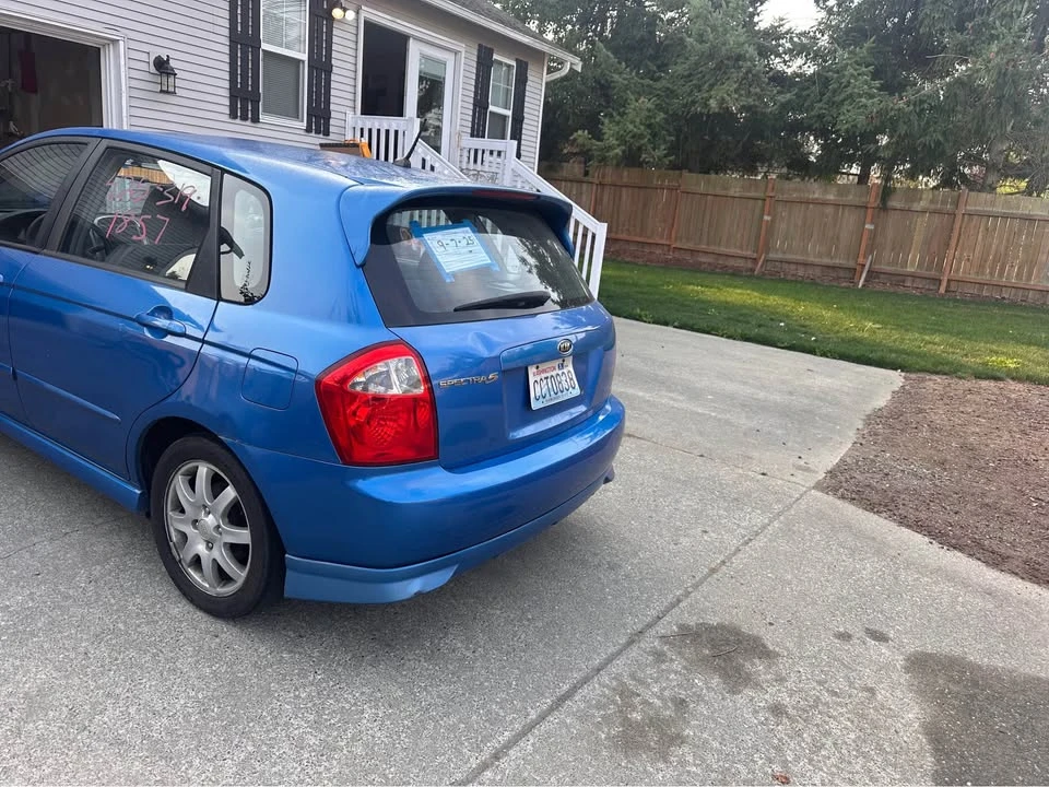 2006 Kia Spectra - Image 3 of 3