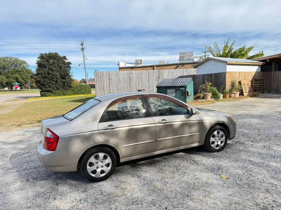 2006 Kia Spectra - Image 2 of 14