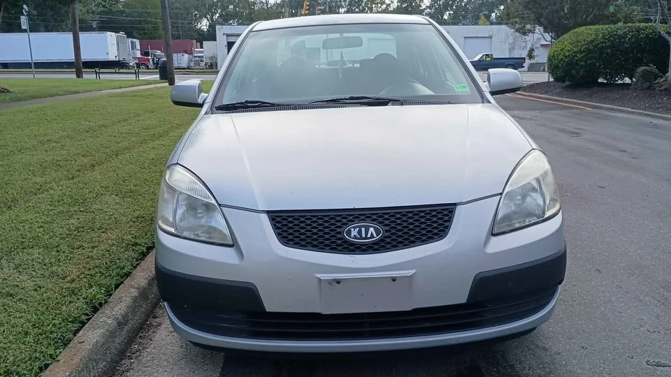 2006 Kia Rio - Image 7 of 10