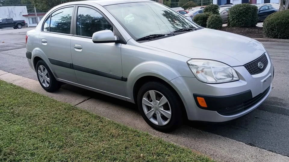 2006 Kia Rio - Image 3 of 10